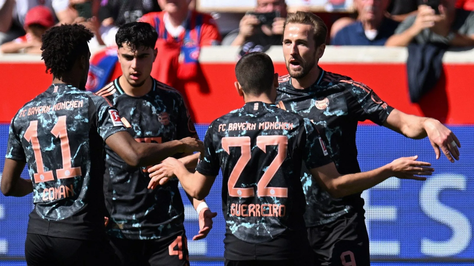 « One Step Closer » – Harry Kane fait la réclamation du titre de Bundesliga après avoir mis en place le 36e but de la saison lors de la déroute du Bayern Munich de Heidenheim