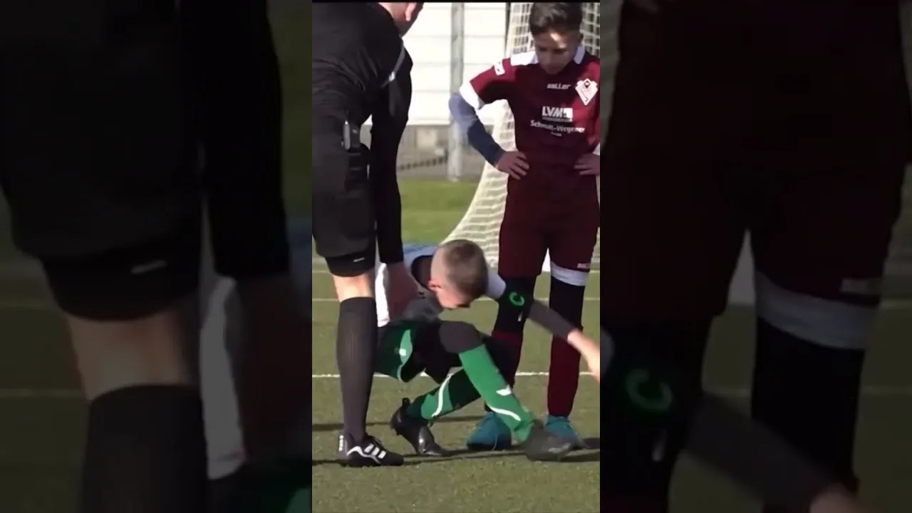 Einfach Crazy 😮💨😍. #fussball #schiedsrichter #fußball #bundesliga #kreisligafussball #dfb #sat1