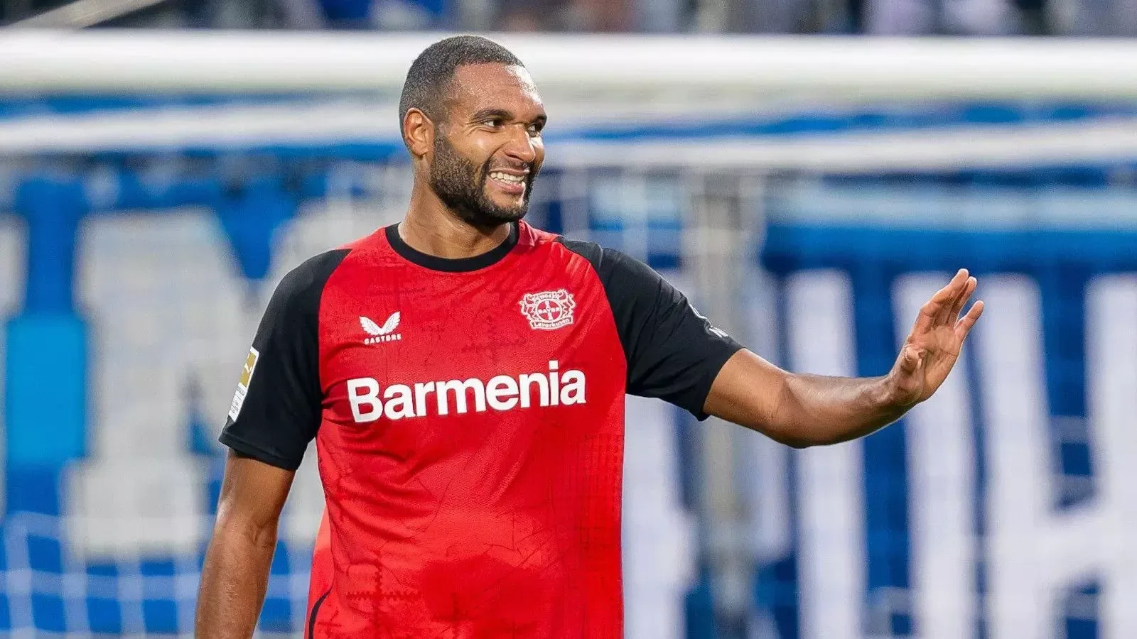 Man Utd poursuit le défenseur du Bayer Leverkusen Jonathan Tah