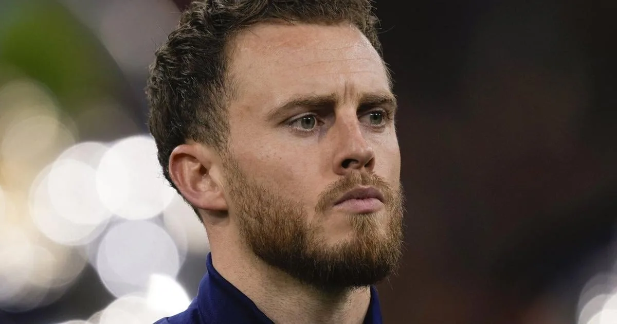 Bayer Leverkusen signe le gardien de but Flekken de Brentford, qui enrôle Kelleher en remplacement
