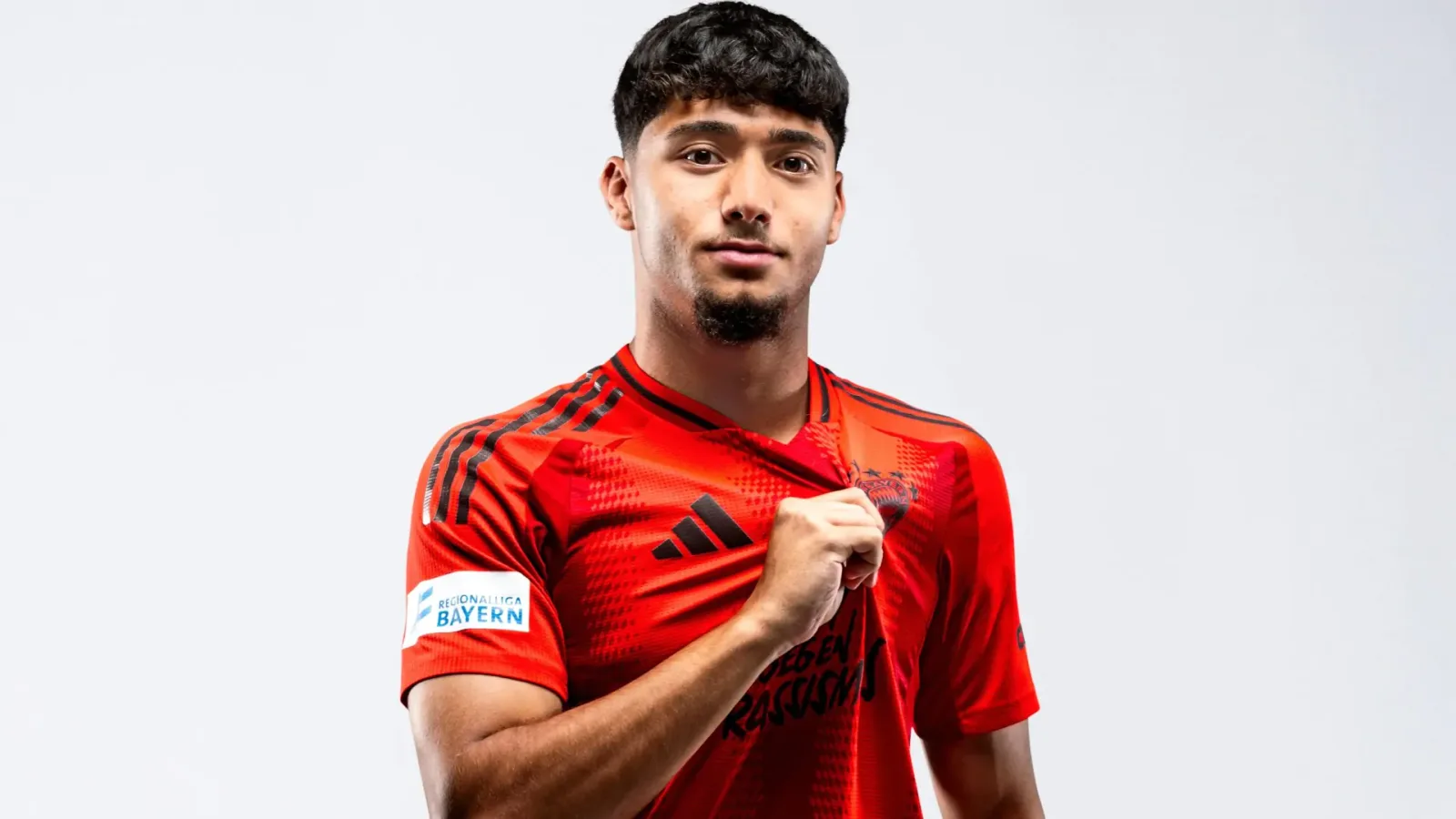 Le Bayern Munich Wonderkid, 20 ans, « Offre Rangers Offre » alors qu’il quitte les géants de Bundesliga en tant qu’agent libre