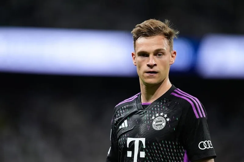 Le Bayern Munich a affirmé avoir forcé Joshua Kimmich à signer un nouveau contrat