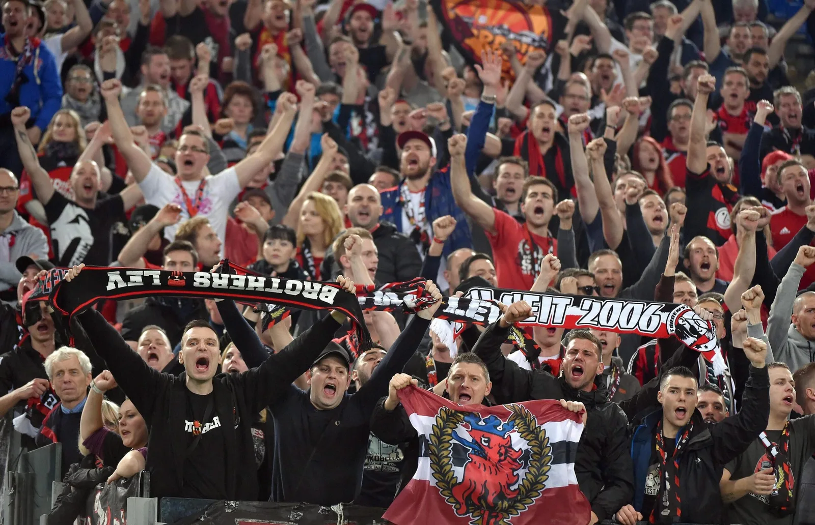 Bayer Leverkusen Rival Arsenal, Barcelone à Joan Garcia Chase