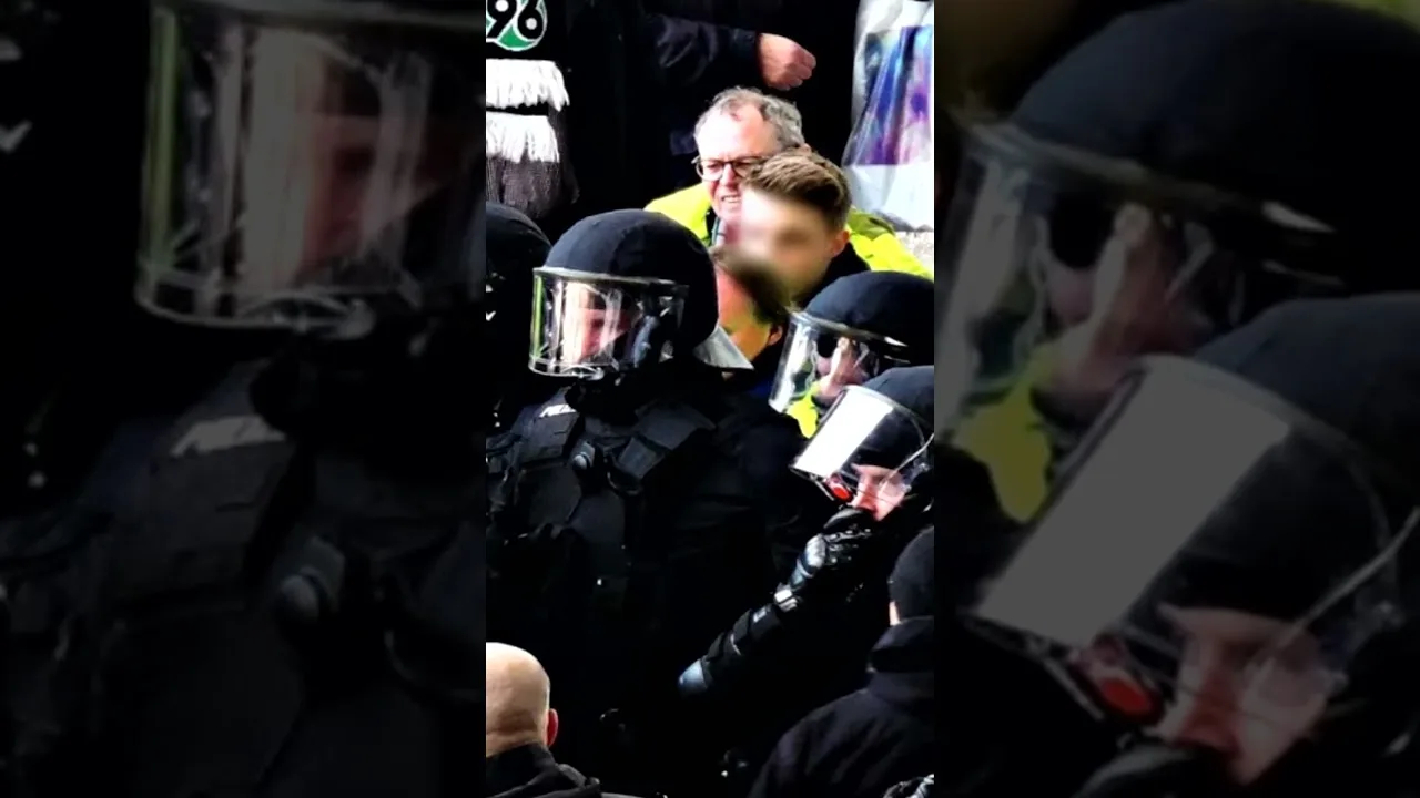Hannovers Fahnenrache an Dortmund? #ultras #bundesliga #fußball #hsv #bvb #borussiadortmund