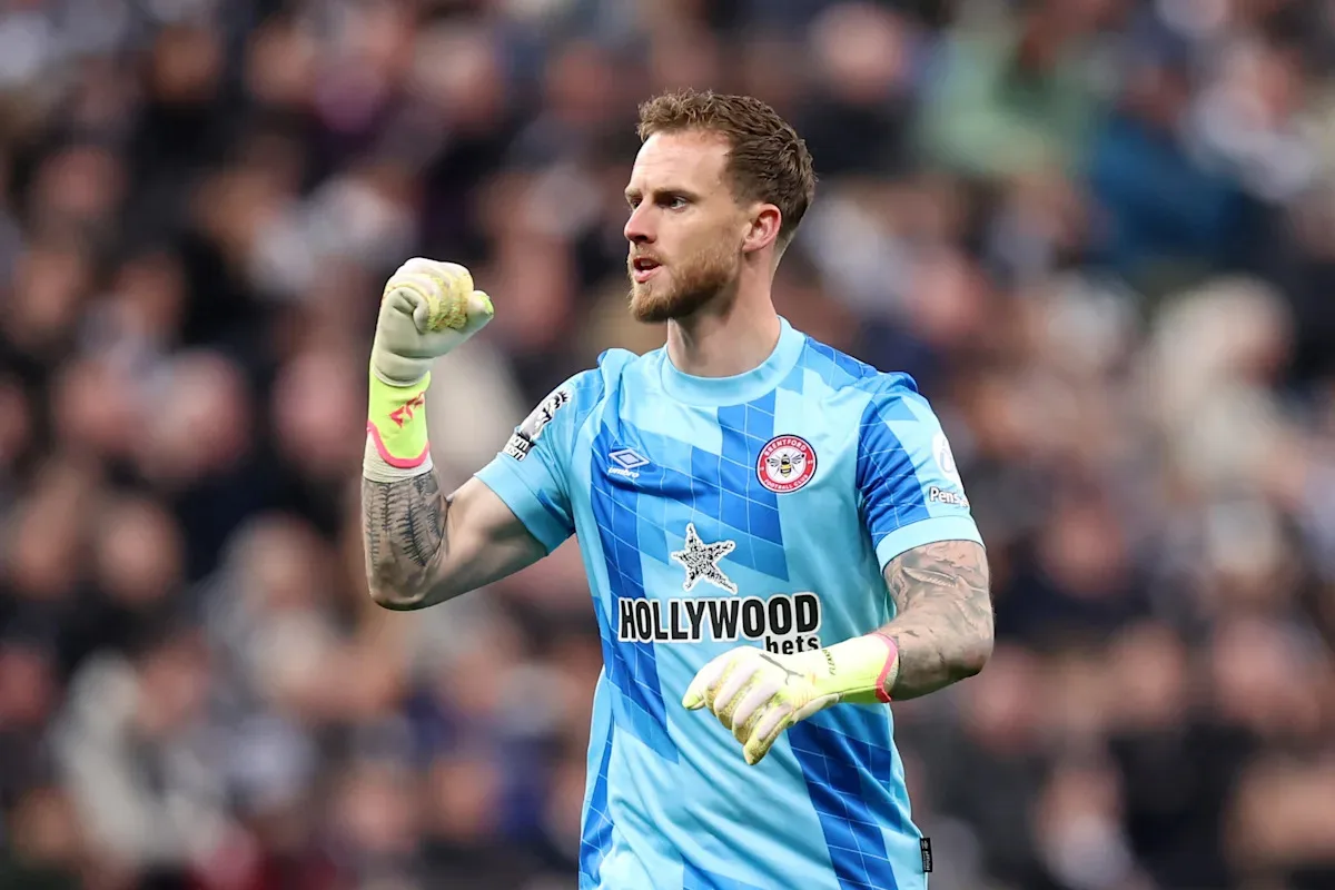 Bayer Leverkusen Signification complète du gardien de but de Brentford Mark Fleken