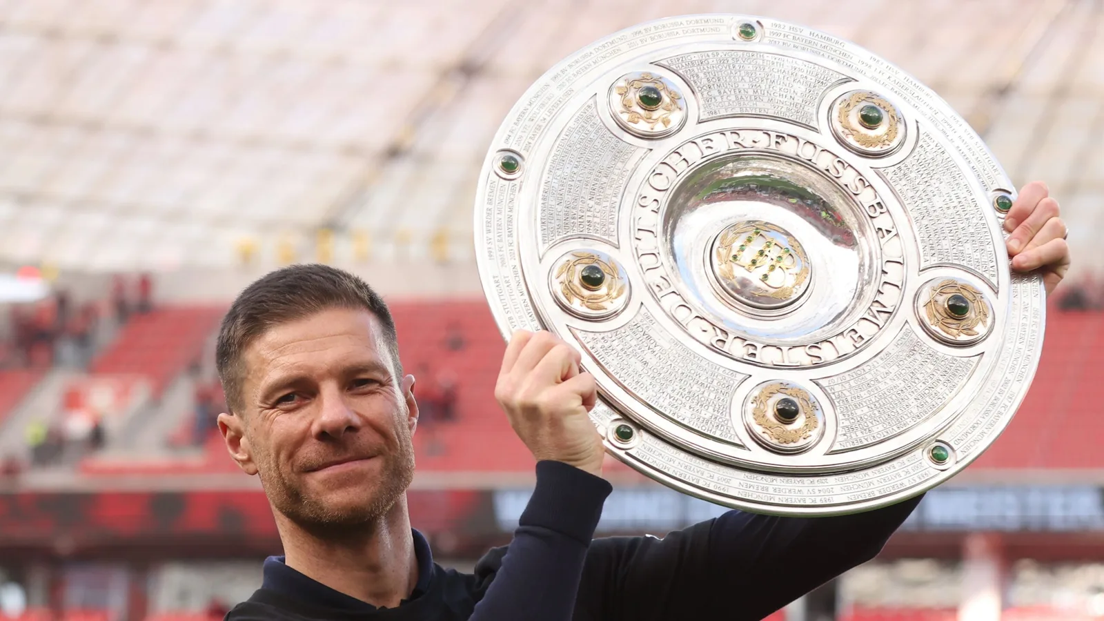 « Personnalité de l’année » : Xabi Alonso du Bayer Leverkusen récompensé pour sa double saison