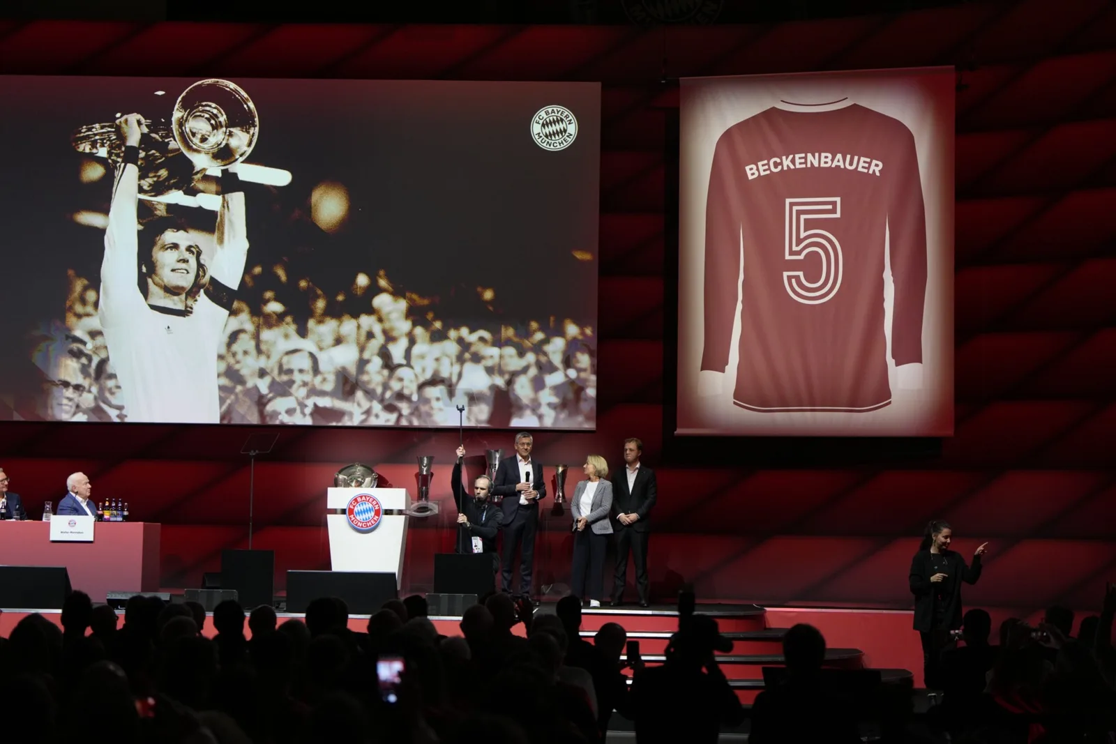 Le Bayern Munich retirera le maillot numéro 5 en hommage à Franz Beckenbauer