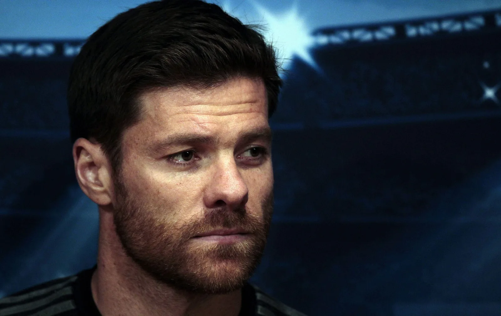 Bayer Leverkusen considérant Erik Ten Hag, Xavi Moves