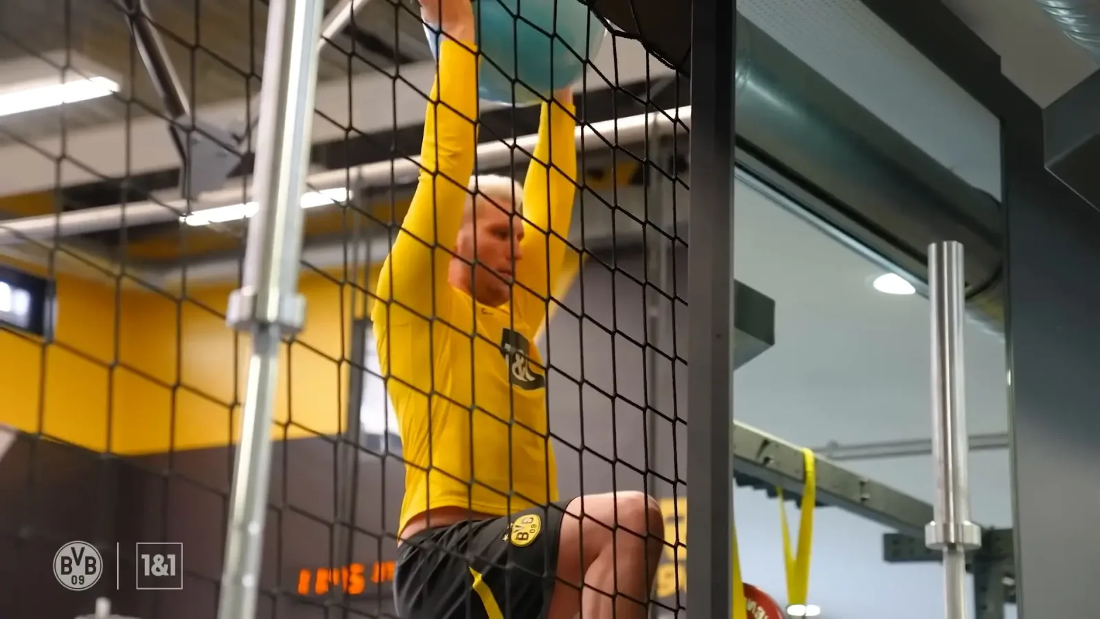 Les joueurs du Borussia Dortmund s’entraînent pendant FIFA Data