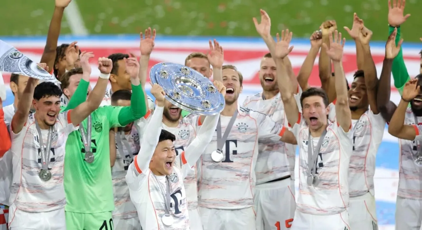 Rival pour Radu Drăguşin. Le « réservoir asiatique » du Bayern Munich, un transfert de priorité pour Tottenham