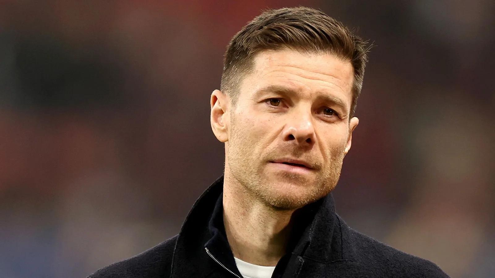 Le directeur sportif de Bayer Leverkusen, Simon Rolfolsto, a désactivé les rumeurs sur le passage de Xabi Alonso au Real Madrid: « Restez avec nous »